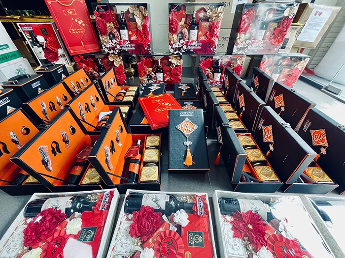 Hình thực tết tại cửa hàng
